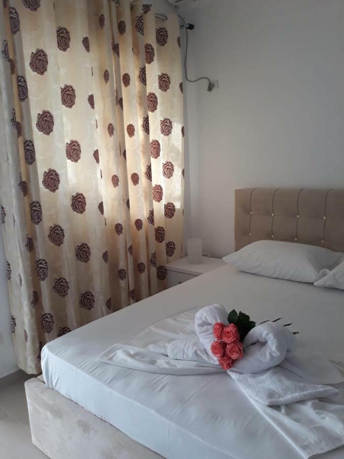 Bed and Breakfast Bregu D.Etit. Влёра Экстерьер фото